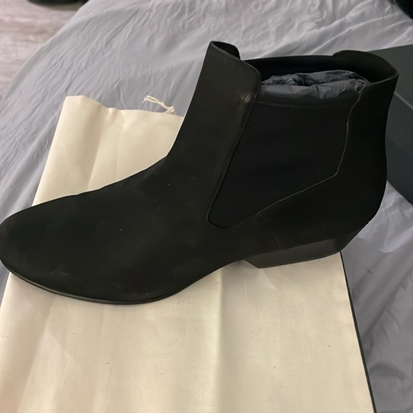 Tumbled Nubuck short booties - Picture 6 of 7